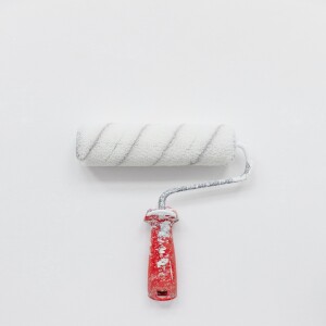 A paint roller.